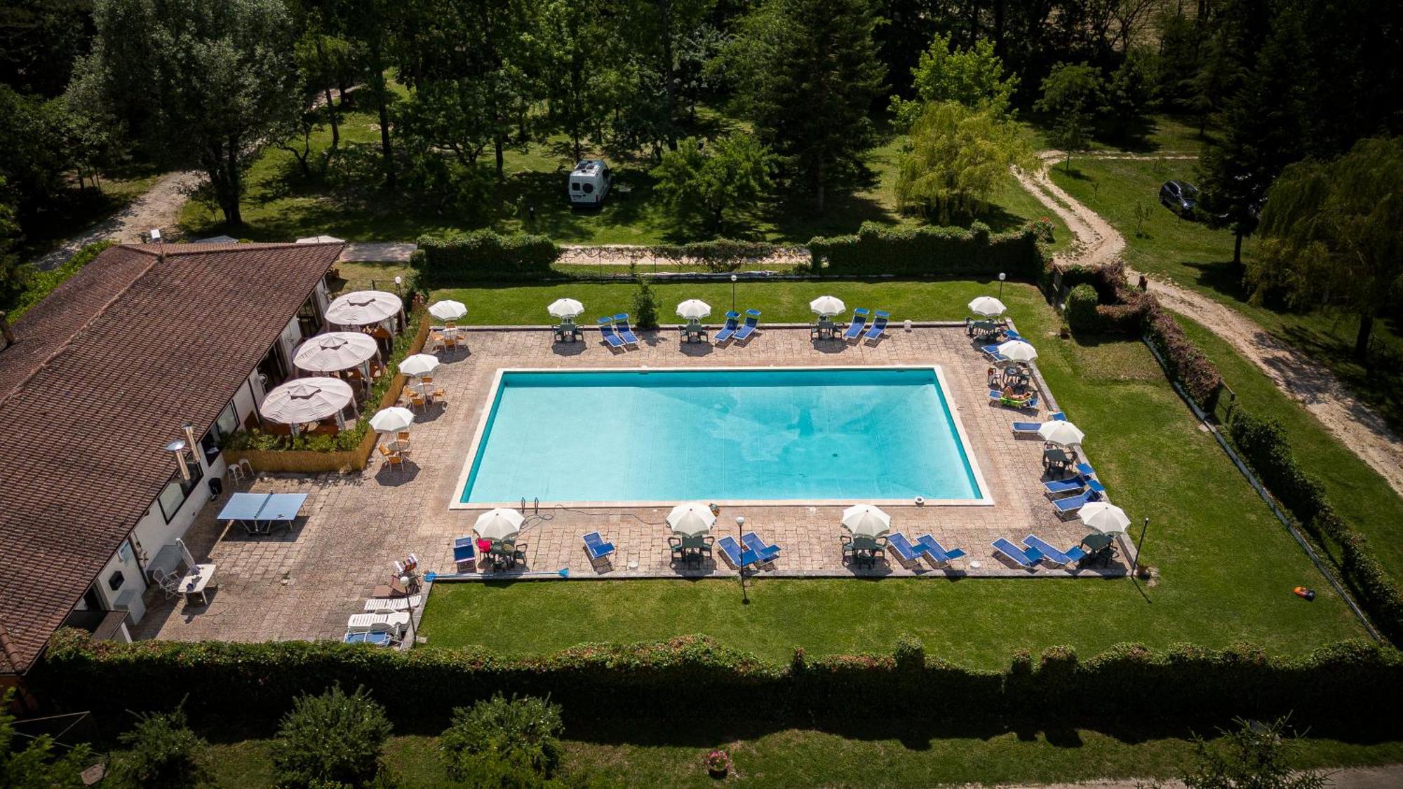 Вилла Casale La Fornace Costacciaro Экстерьер фото
